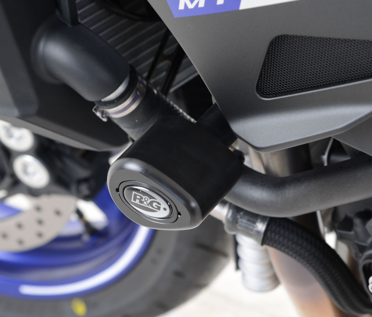 R&G Racing Crash Protectors - Aero Style for Yamaha MT-10 / FZ-10 '16-19 R&G Racing Crash Protectors - Aero Style for Yamaha MT-10 / FZ-10 '16-19